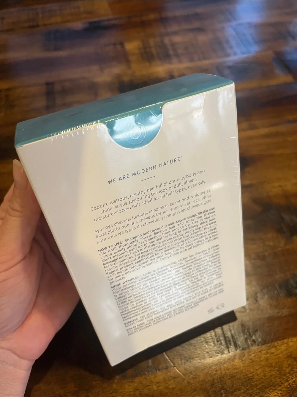 MONAT Double Action Hydrating Serum - White/Teal Packaging